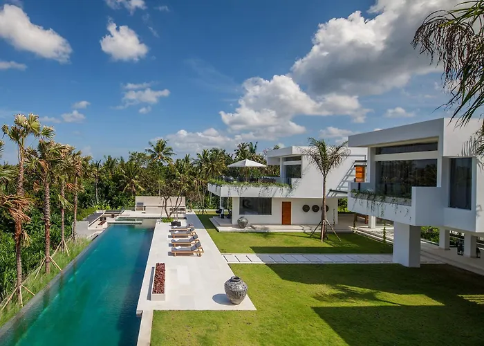 Villa Luxury 5br With Private Pool, Rice Fields View & Nearby - The Palm House *